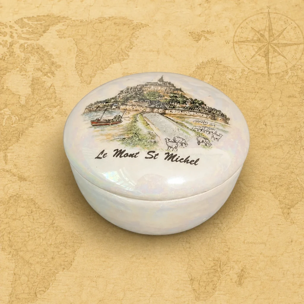 Ceramic souvenir jewelry box featuring Mont-Saint-Michel in Normandy, France